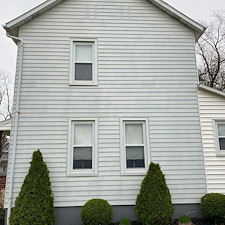 Amazing-aluminum-siding-house-washing-in-Nazareth-PA 3