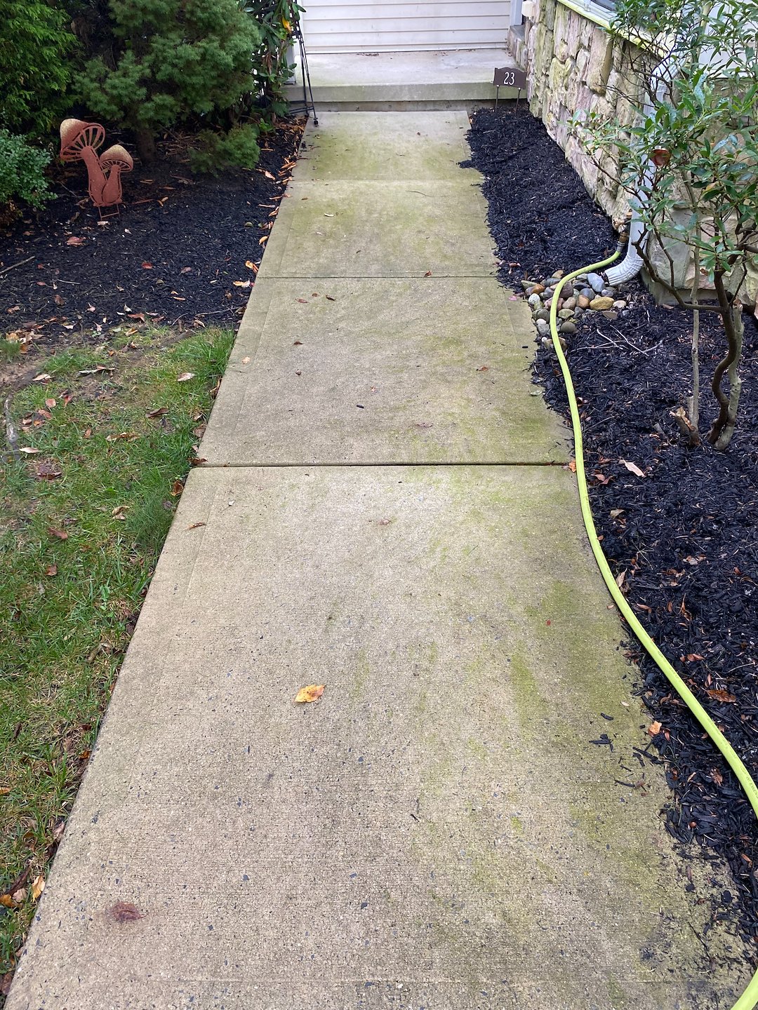 Concrete cleaning pros in Easton PA