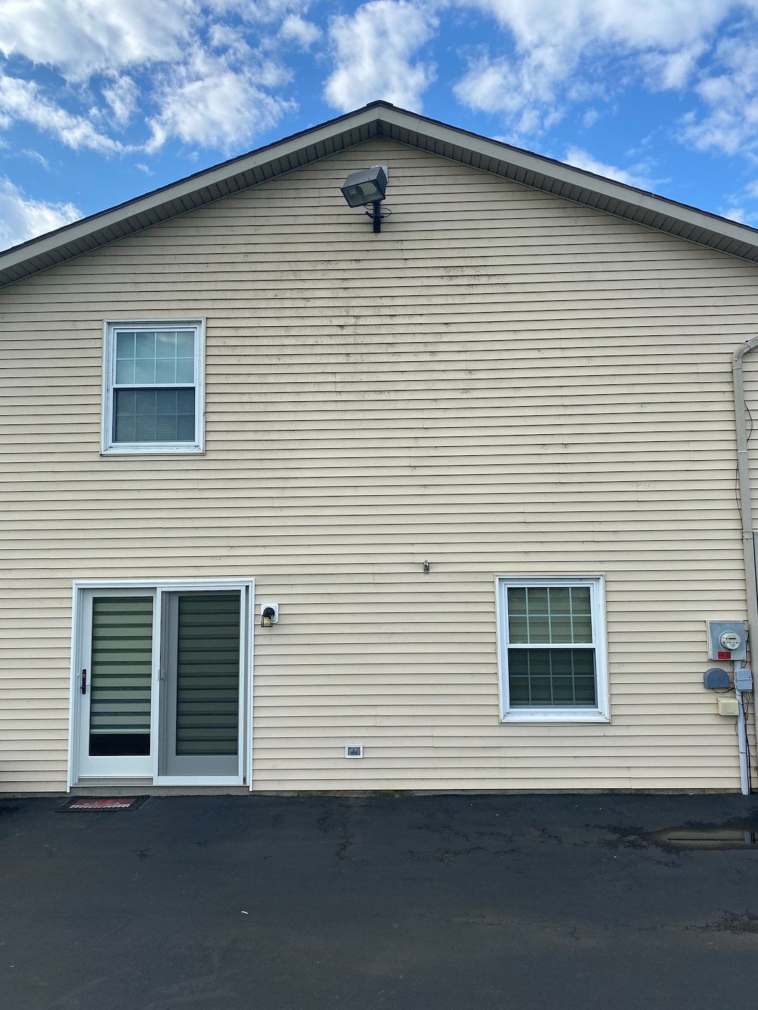Expert House Washing in Bethlehem PA & Lehigh Valley | Water Brothers Pressure Washing