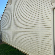 Expert-House-Washing-in-Easton-PA-Vinyl-Siding-Mildew-Removal-by-Water-Brothers 0