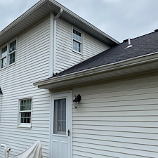 House-Washing-in-North-Bethlehem-PA-Brick-Vinyl-Mold-Removal 2