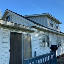 House-washing-near-me-Stroudsburg-PA 0