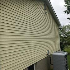 One-wall-only-House-Washing-in-Bethlehem-PA 2