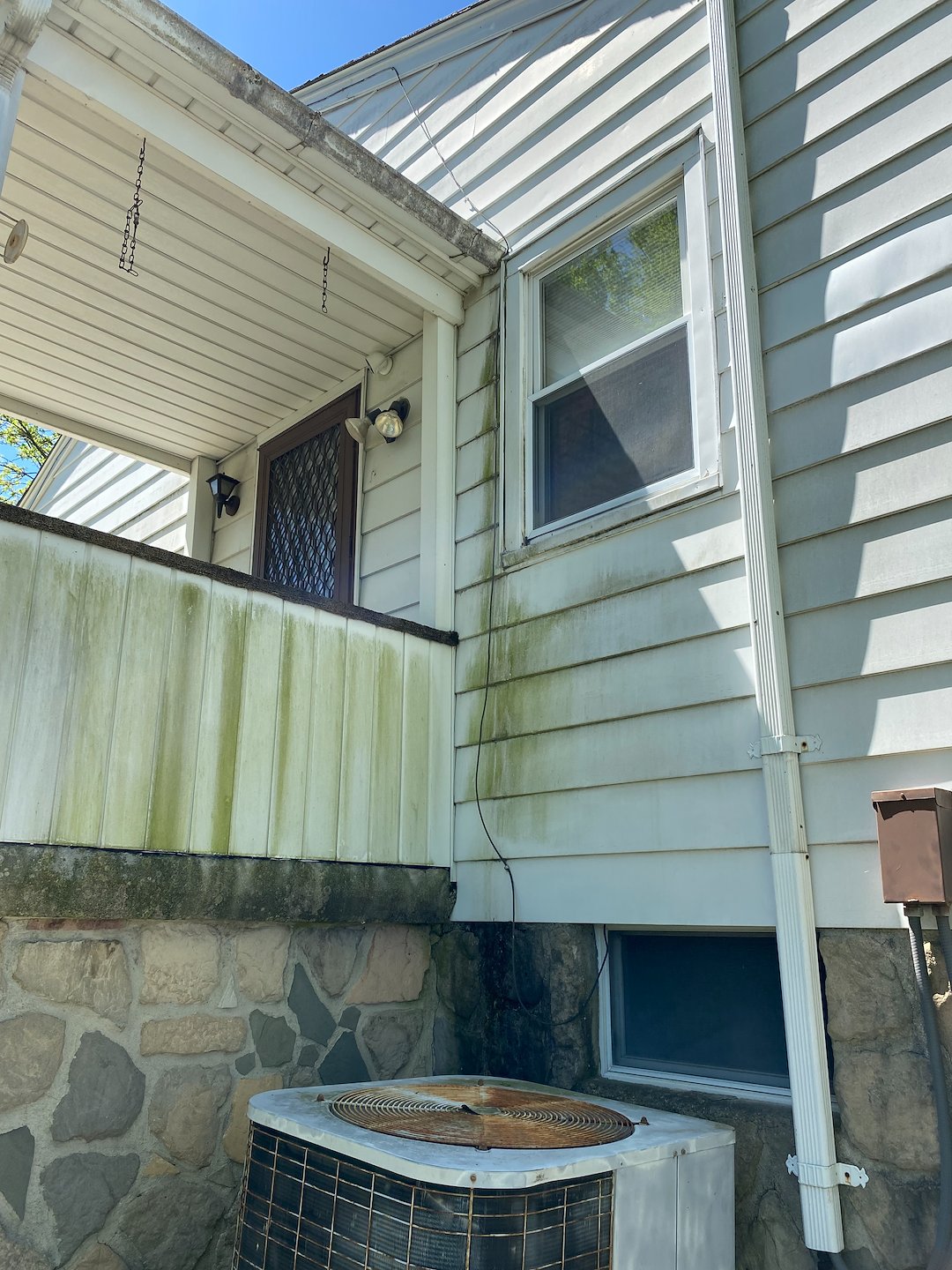 Soft washing - House Washing Near me! Easton PA