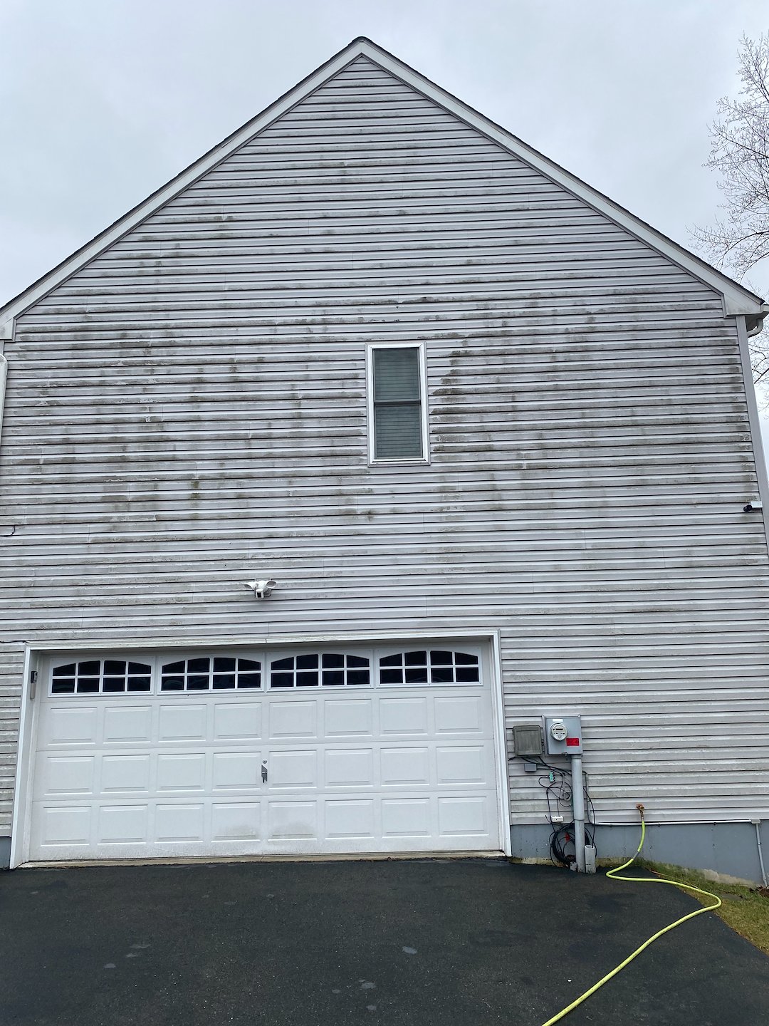 Stroudsburg, PA House Washing: Water Brothers Pressure Washing Restores Siding