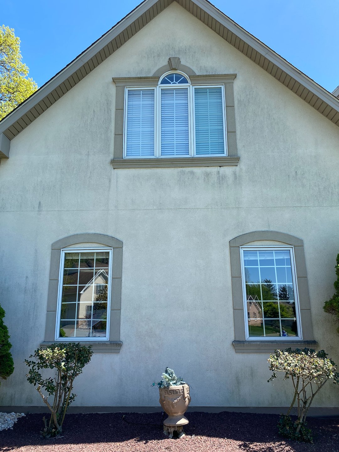 Stucco Soft Washing - Pressure washing in my area
